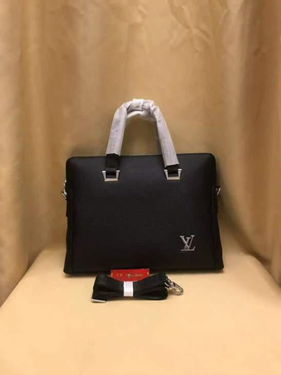 Picture of Louis Vuitton Mens Bags _SKUfw140329747fw